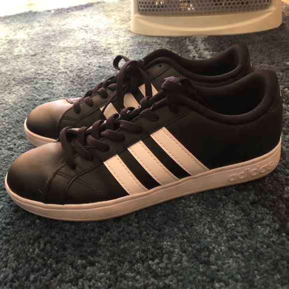 Adidas Black leather shoes - Picture 2 of 3